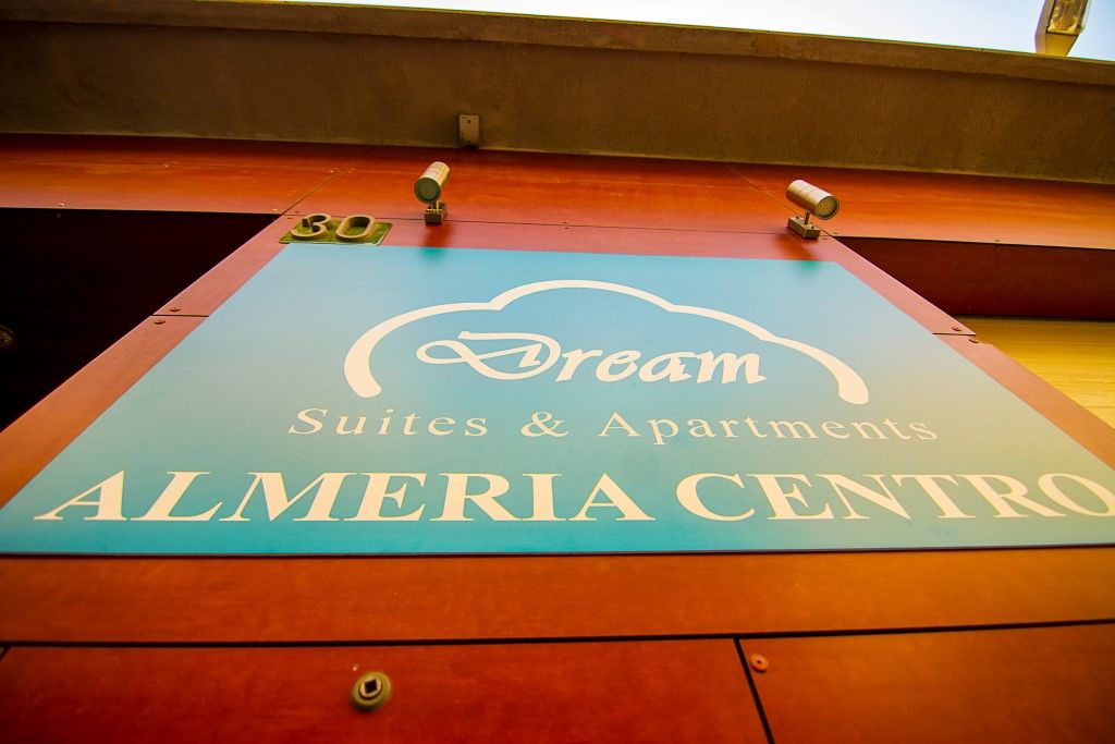 Dream Suites And Apartments Almeria Centro 外观 照片
