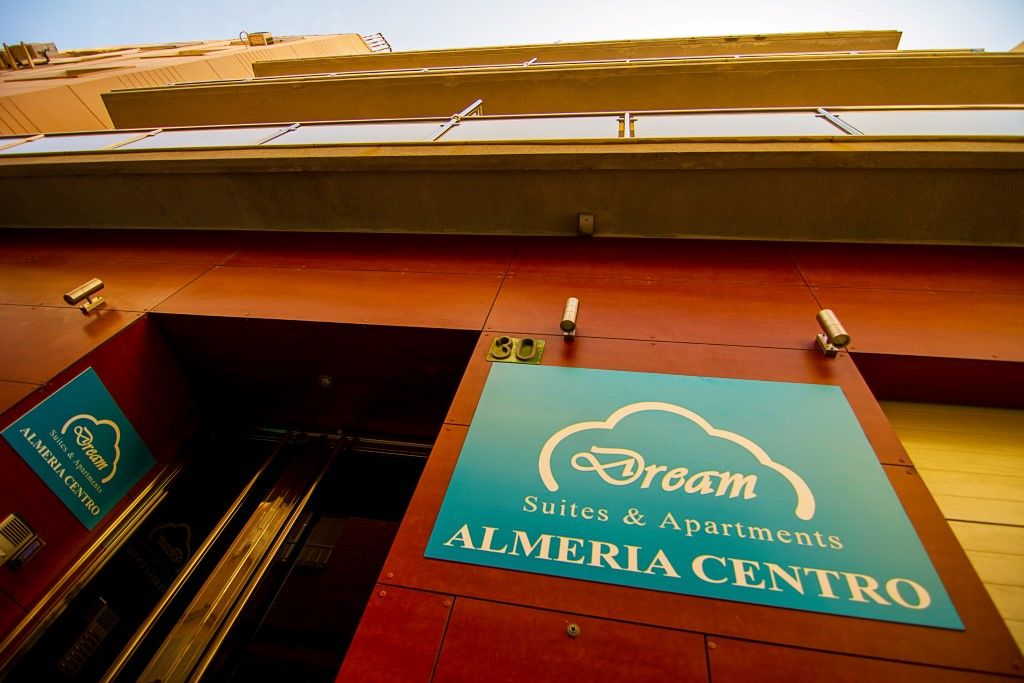 Dream Suites And Apartments Almeria Centro 外观 照片