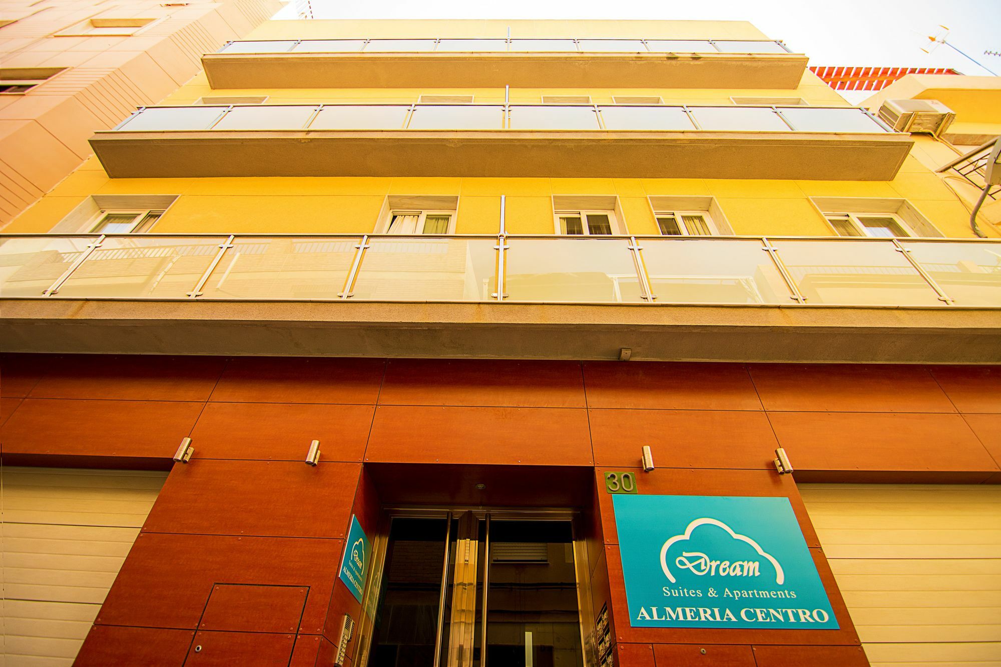 Dream Suites And Apartments Almeria Centro 外观 照片